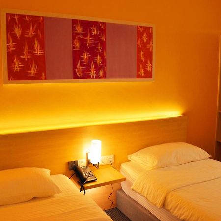 Hotel Jeti Tg Gemok Padang Endau Екстериор снимка