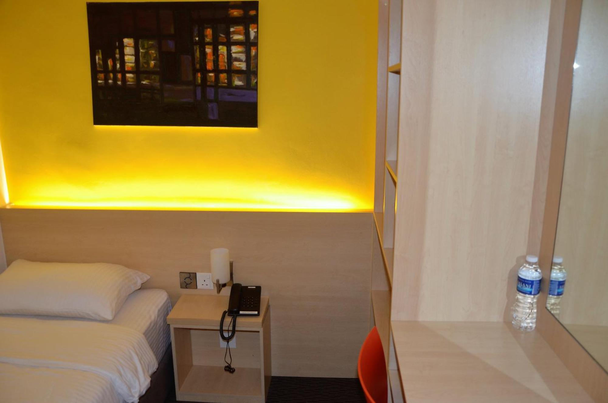 Hotel Jeti Tg Gemok Padang Endau Екстериор снимка